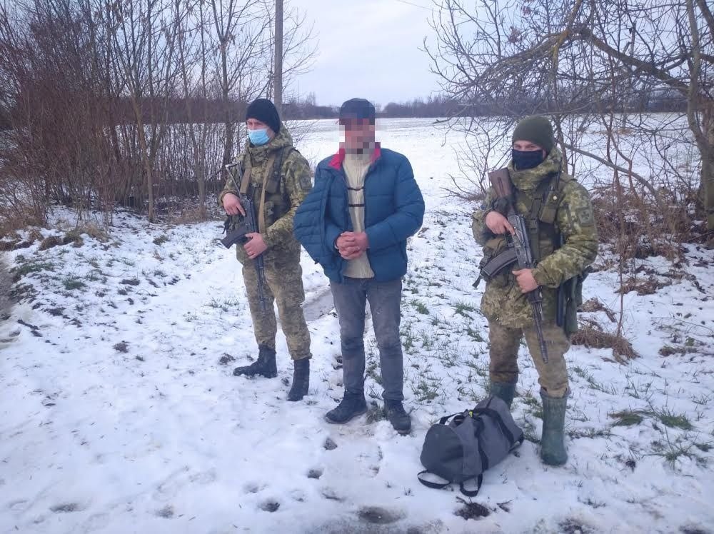 7 діб арешту отримав житель Одещини, затриманий на Закарпатті за порушення кордону (ФОТО)