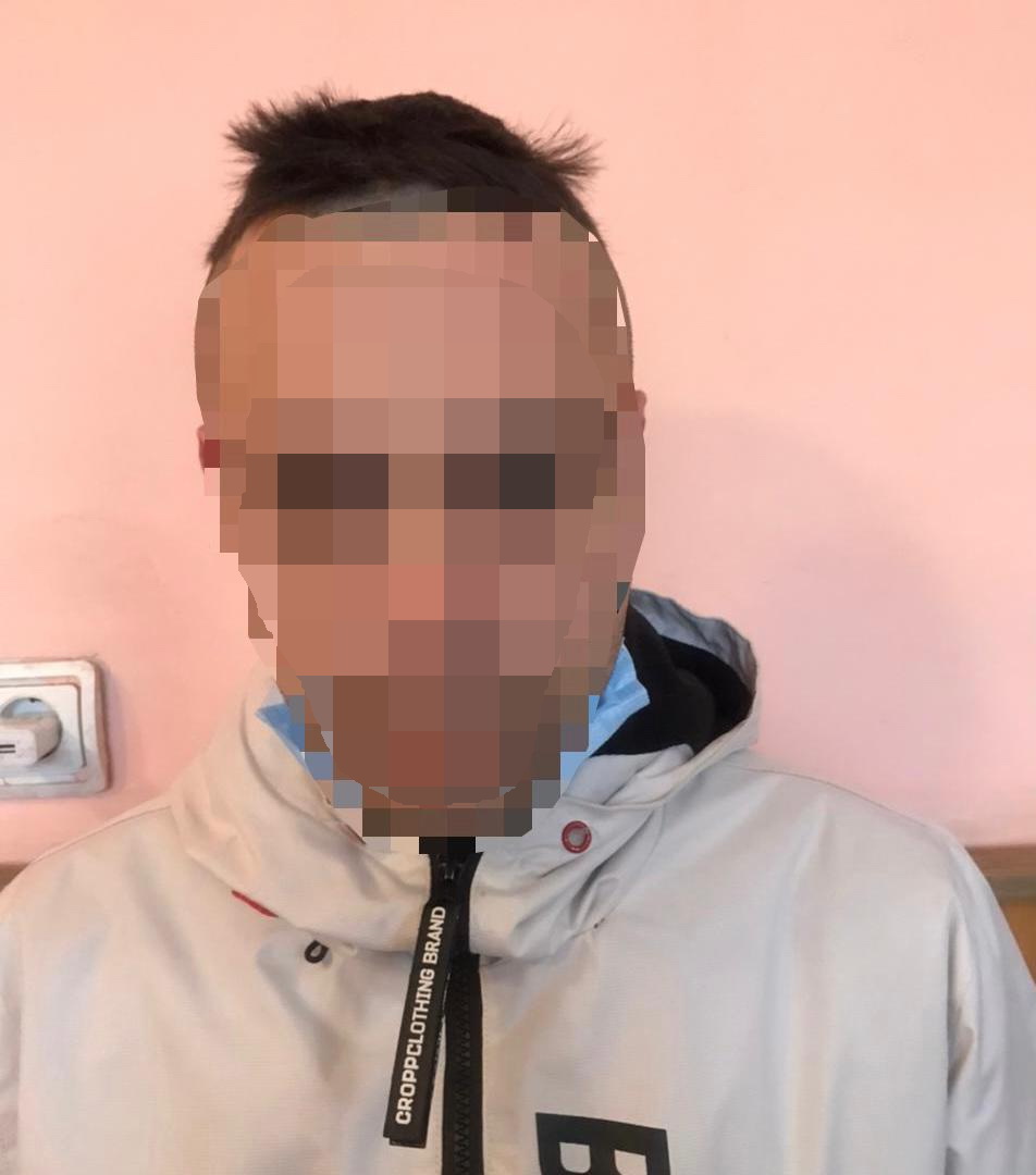 На Свалявщині розшукали 21-річного молодика, що впродовж години пограбував 3 крамниці (ФОТО)