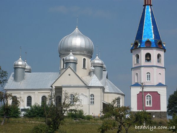 На Тячівщині від COVID-19 померли два ченці православного монастиря у Бедевлі 