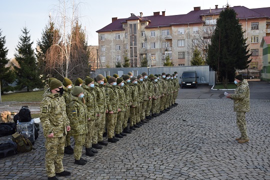 До Мукачівського прикордонного загону на стажування прибули чотири десятки курсантів (ФОТО)