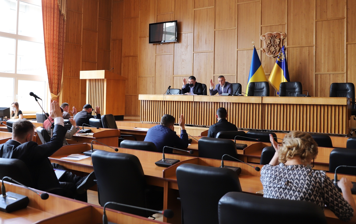 15 протоколів про адмінправопорушення розглянули на засіданні адмінкомісії в Ужгородській міськраді (ФОТО)