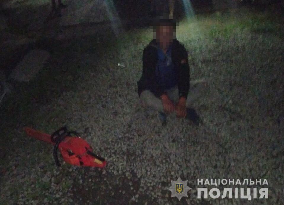 На Рахівщині чоловіка, що здійснив серію крадіжок, затримали п'яним за кермом викраденого мотоцикла (ФОТО)
