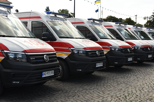Центри екстреної медичної допомоги Закарпаття отримали 19 нових "швидких" (ФОТО)