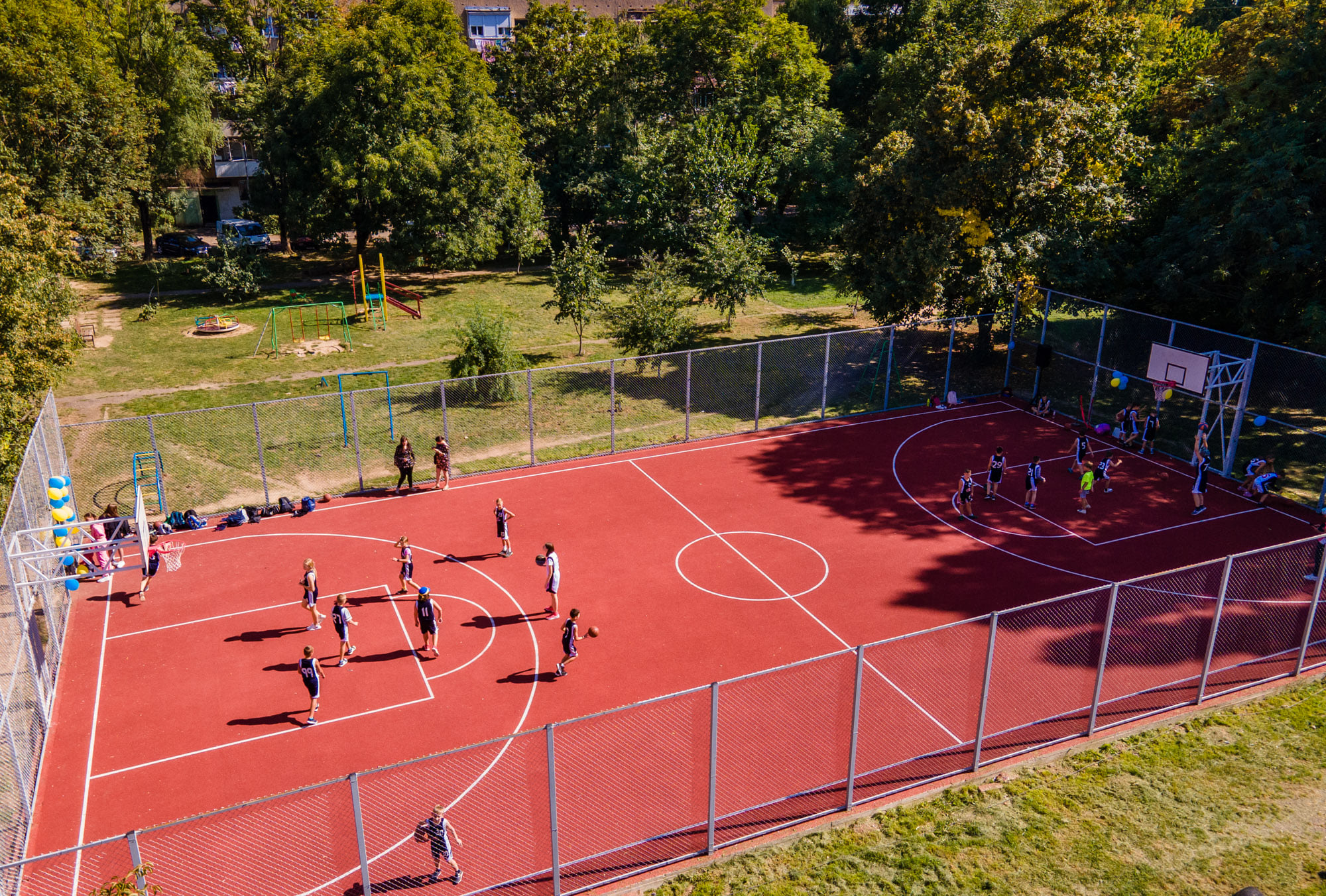 Ще один баскетбольний майданчик у рамках Бюджету громадської ініціативи відкрили в Ужгороді (ФОТО)
