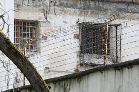 За ремонт зі збитками у 165 тис грн судитимуть екскерівника тюрми в Ужгороді