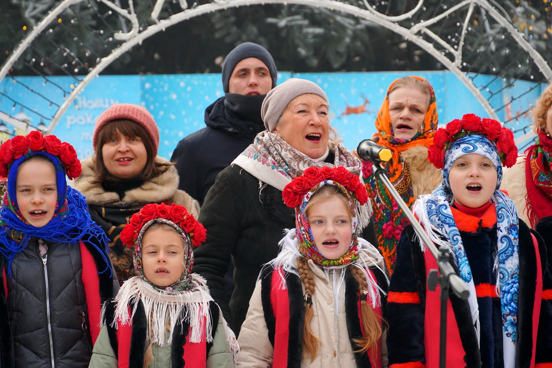 Ужгород долучився до всеукраїнської акції "Нова радість стала" (ФОТО)