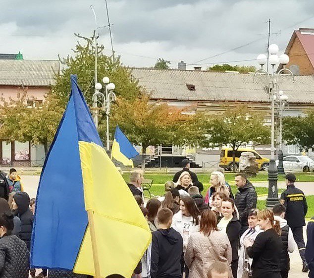 У Тячеві відбувся патріотичний забіг "Шаную воїнів, біжу за Героїв України" (ФОТО)