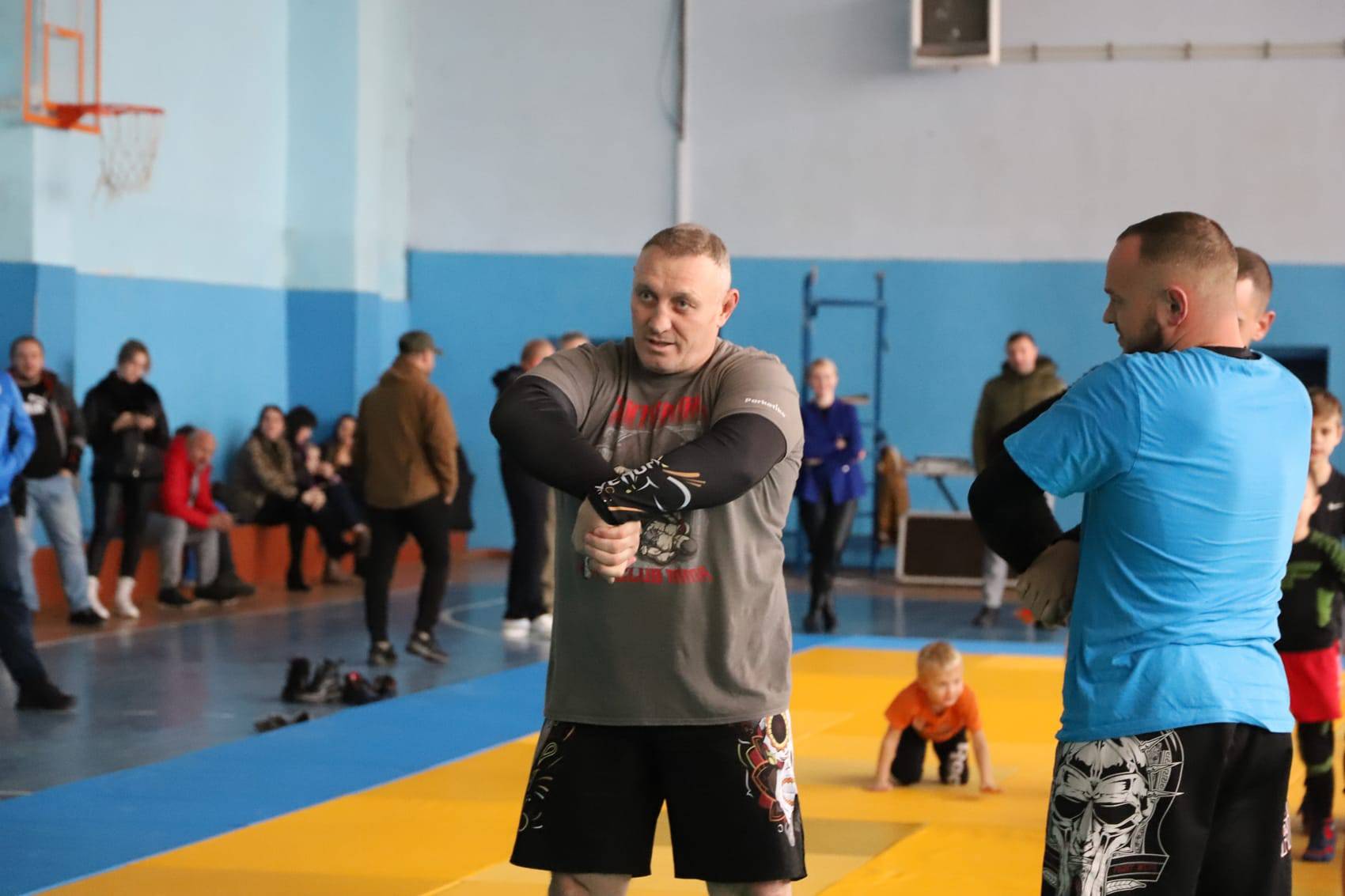 Легенда українського ММА провів благодійний майстер-клас в Ужгороді (ФОТО)
