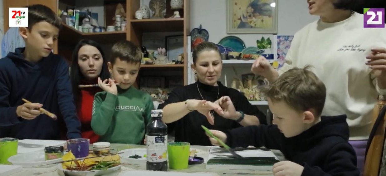 "Творчі п’ятниці" влаштовують в Ужгороді "Щасливі діти" (ВІДЕО)