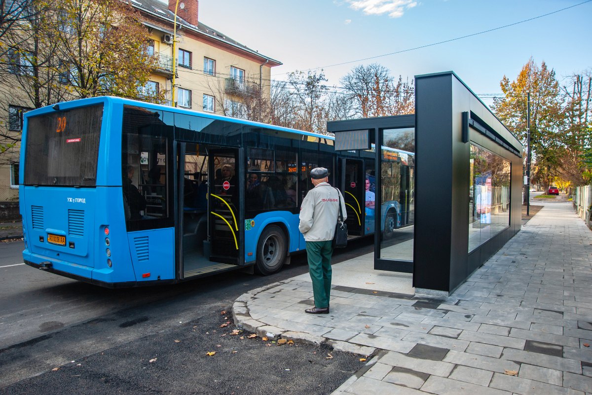 У центрі Ужгорода змінено місце зупинки автобусів на маршрутах № 18, 20 та 26