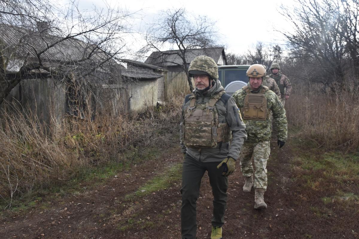 Росіянам все важче вести війну в Україні, наші воїни переходять у контратаки – Резніков