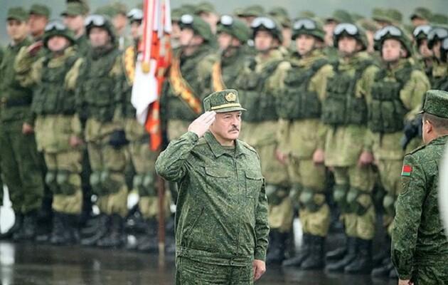 Білорусь перекине війська на кордон України