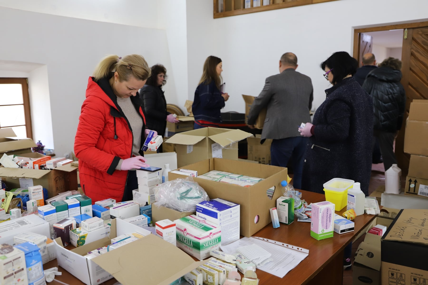 З Ужгорода відправили 128-ій бригаді медикаменти та необхідне для госпіталів (ФОТО)