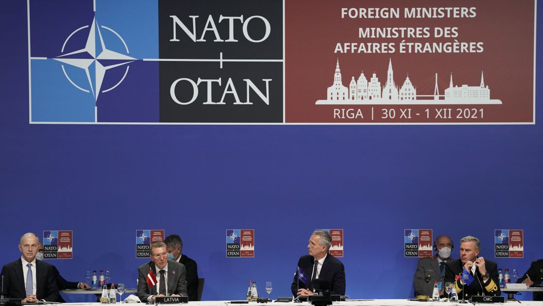 Саміт НАТО ухвалив заяву: закликали путіна припинити війну, пообіцяли захист від хімічної і біологічної зброї