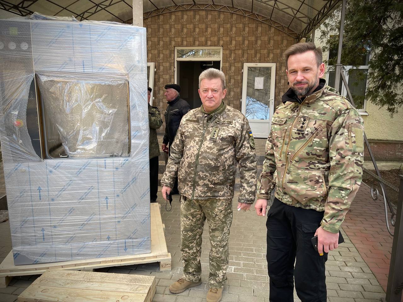 Військовому шпиталю в Мукачеві передали сучасне медичне обладнання