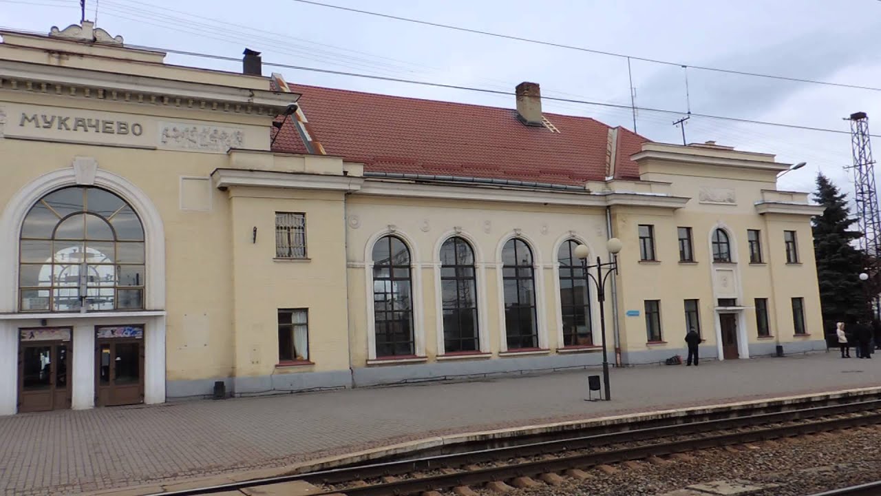 Чоловіку, що пограбував на вокзалі в Мукачеві киянина, вручили підозру 