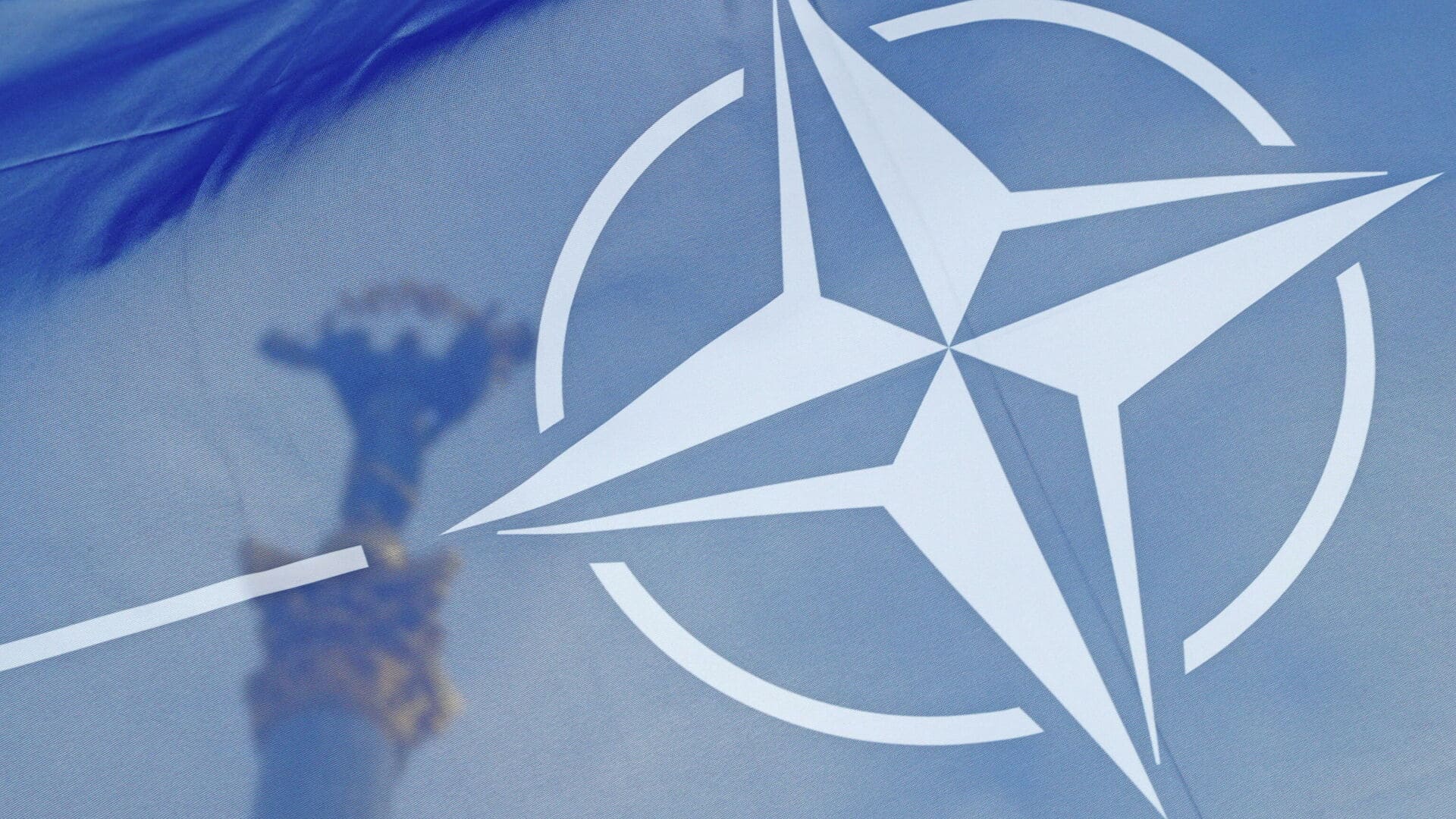 НАТО не погоджується забезпечити безпольотну зону над Україною