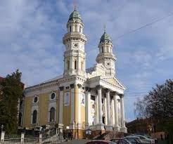 В Ужгороді біля греко-католицького кафедрального собору на час освячення великодніх кошиків перекриють рух