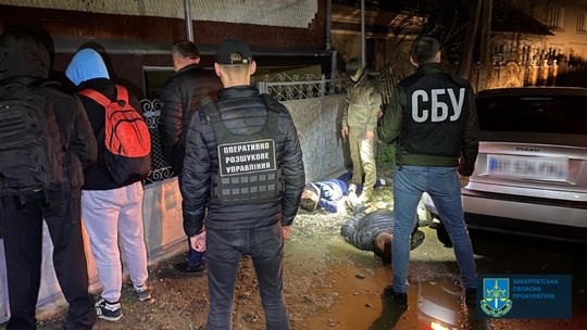 Підозрюваних у переправленні групи призовників через кордон на Закарпатті взято під варту із заставою у 148 тис грн