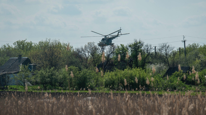 Ворог щільно штурмує Донецький напрямок – зведення з фронтів