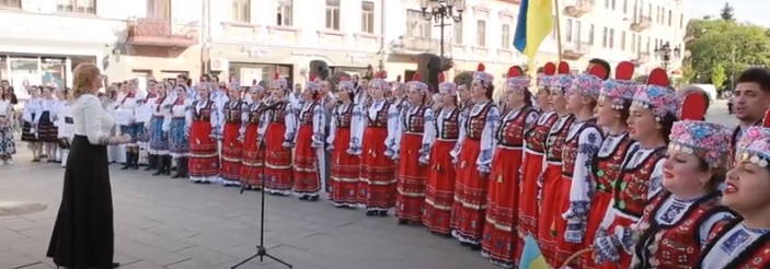 Закарпатський народний хор збирає кошти на тепловізори для ЗСУ (ВІДЕО)