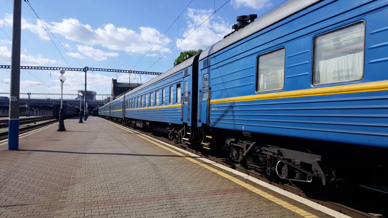 Відсьогодні впродовж тижня щоденно курсуватиме додатковий потяг Київ-Ужгород