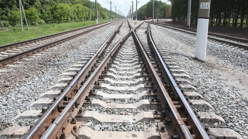 Через ворожий обстріл інфраструктури на Львівщині затримується 13 поїздів, включно й у напрямку Закарпаття