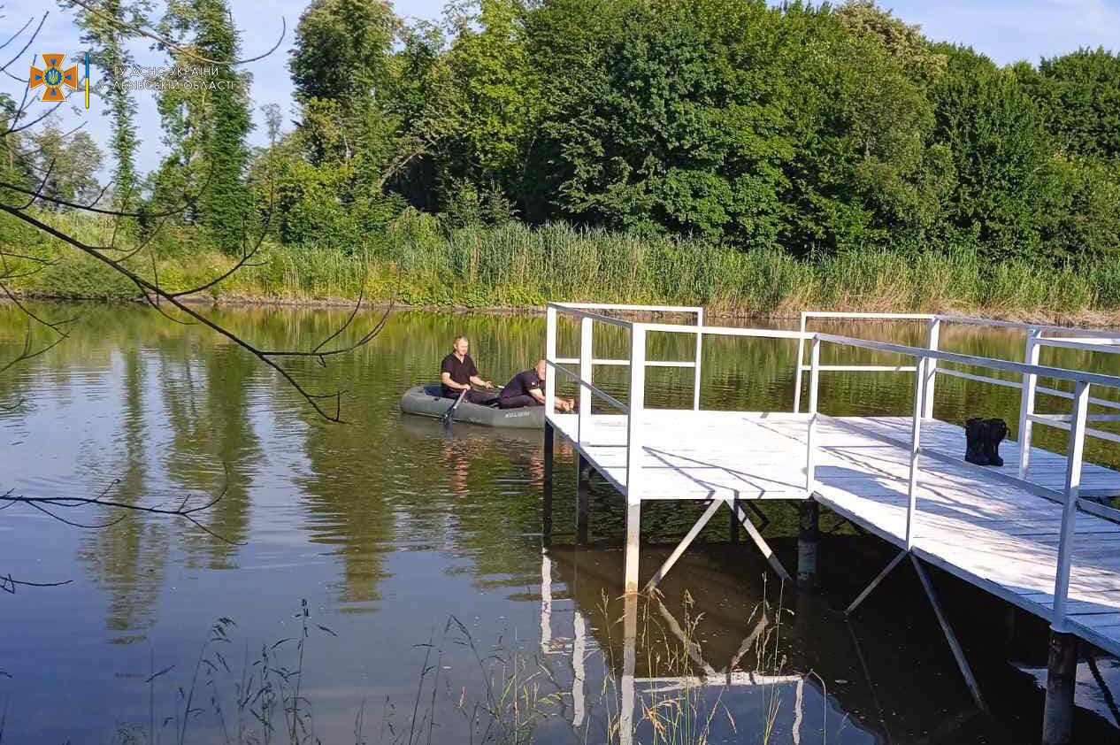 19-річний мешканець Рахова потонув в озері на Львівщині (ФОТО)