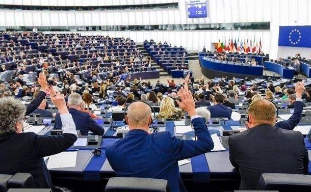 Європарламент підтримав кандидатський статус для України і Молдови