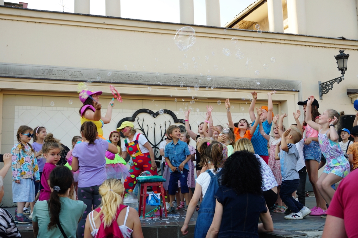 В Ужгороді відбувся благодійний фестиваль "Щасливе дитинство" (ФОТО)