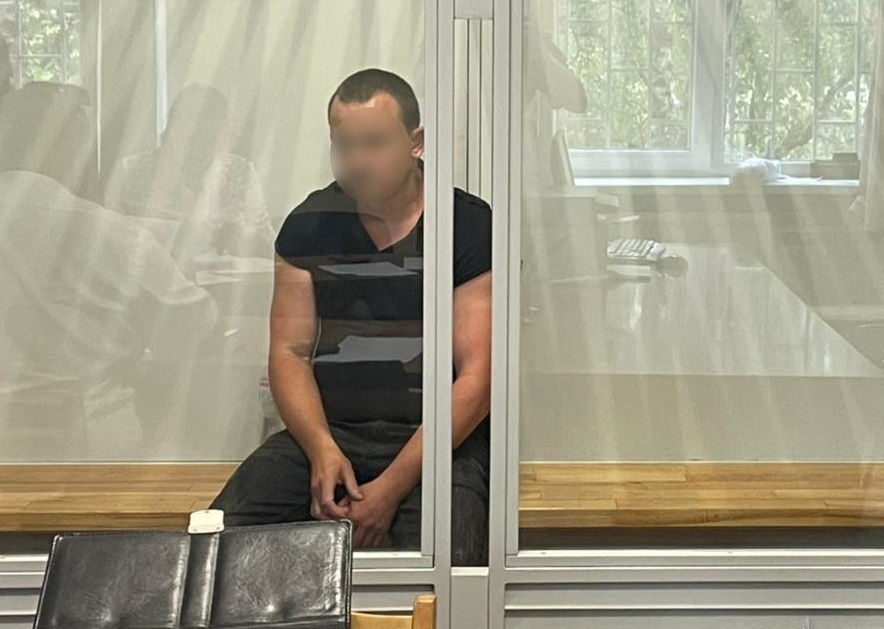 На період розслідування житель Тячіщини, що зарізав свого 2-річного сина, перебуватиме під вартою – суд