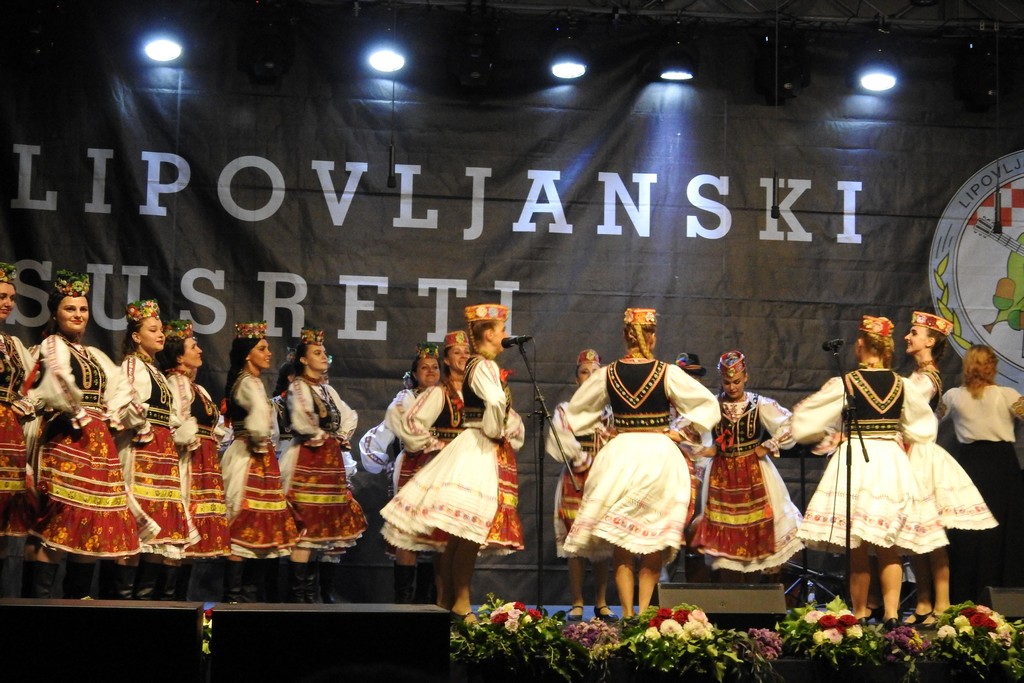 Закарпатський народний хор втретє відвідав "Липовлянські зустрічі" в Хорватії (ФОТО)