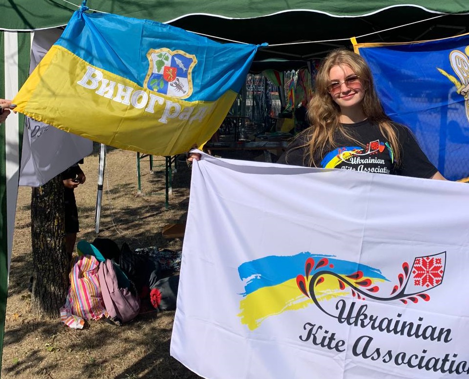 Кайт-флаєрка із Закарпаття стала лідеркою нової збірної України на фестивалі повітряних зміїв в Італії (ФОТО)