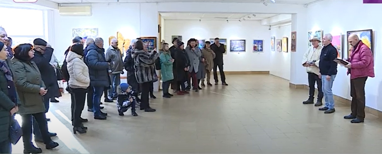В Ужгороді відкрилася традиційна різдвяна виставка закарпатських художників (ВІДЕО)