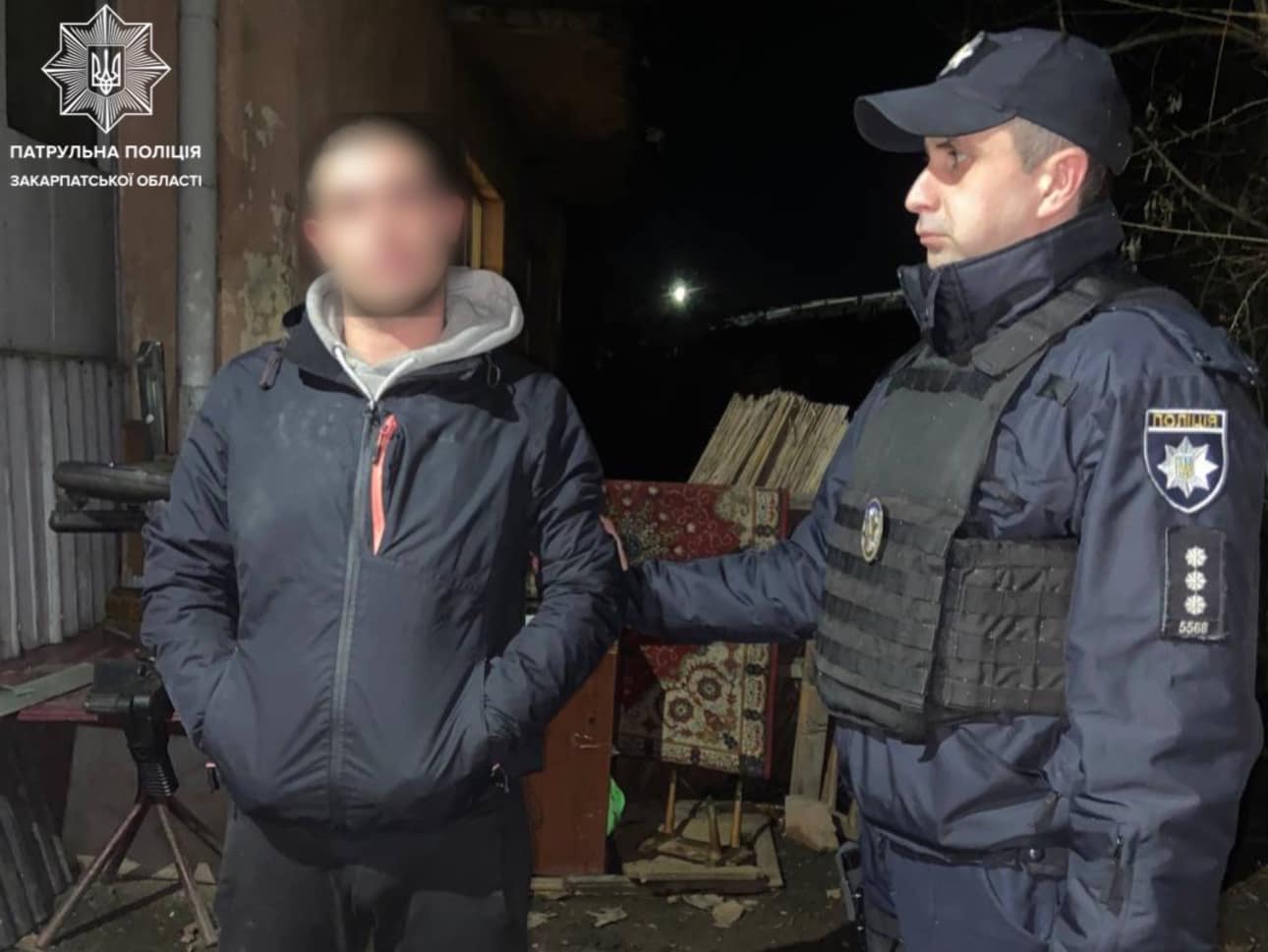 В Ужгороді затримали чоловіка, який намагався проникнути до чужого помешкання (ФОТО)