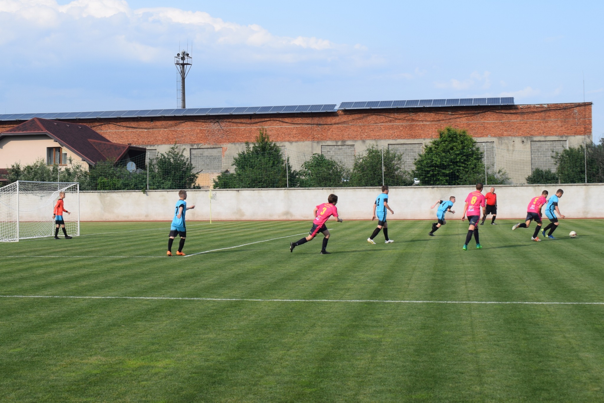 В Ужгороді офіційно стартували дитячі футбольні ігри (ФОТО)