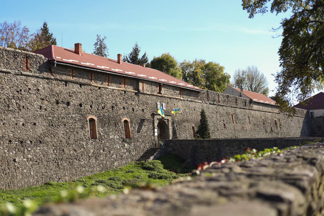 Військовослужбовці ЗСУ зможуть безкоштовно відвідувати Ужгородський замок