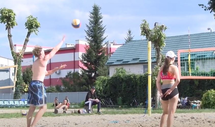 В Ужгороді мікст-турніром закрили сезон із пляжного волейболу (ВІДЕО)