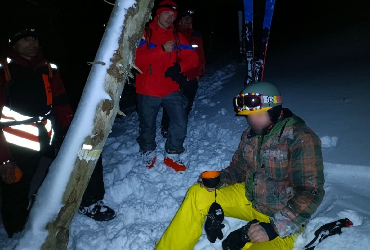 На Рахівщині врятували сноубордиста з Києва, що заблукав (ФОТО)