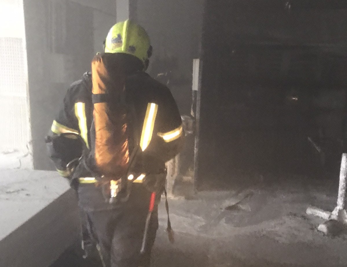 Рятувальники розповіли про деталі пожежі в цеху меблевого підприємства у Тячеві (ФОТО)
