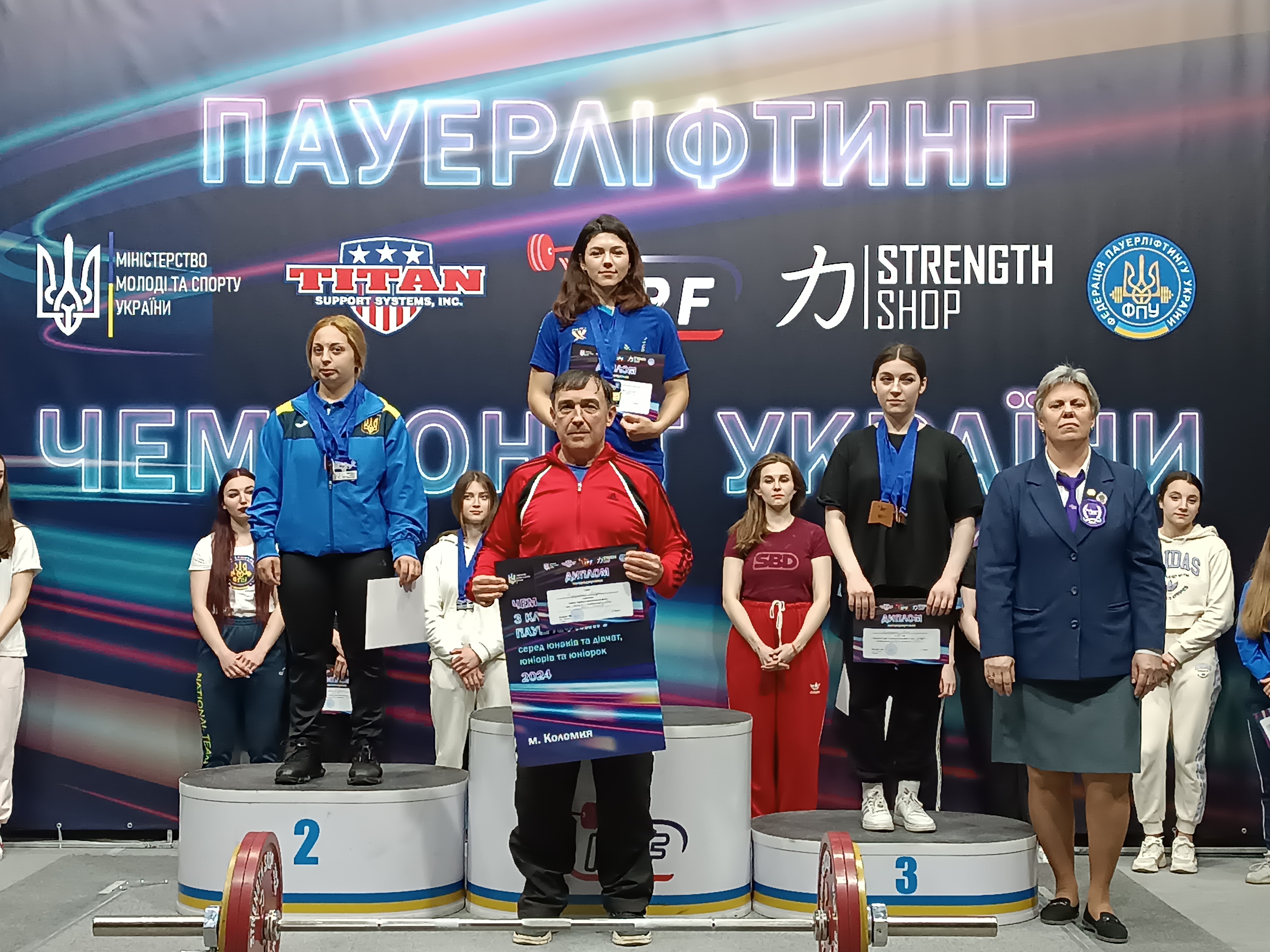  Закарпатські спортсмени стали чемпіонами України з пауерліфтингу (ФОТО)