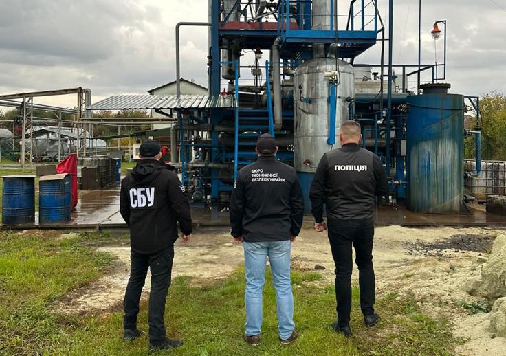 Справу по підпільному нафтопереробному заводу кума Медведчука Чубирка в Мукачеві передано до суду