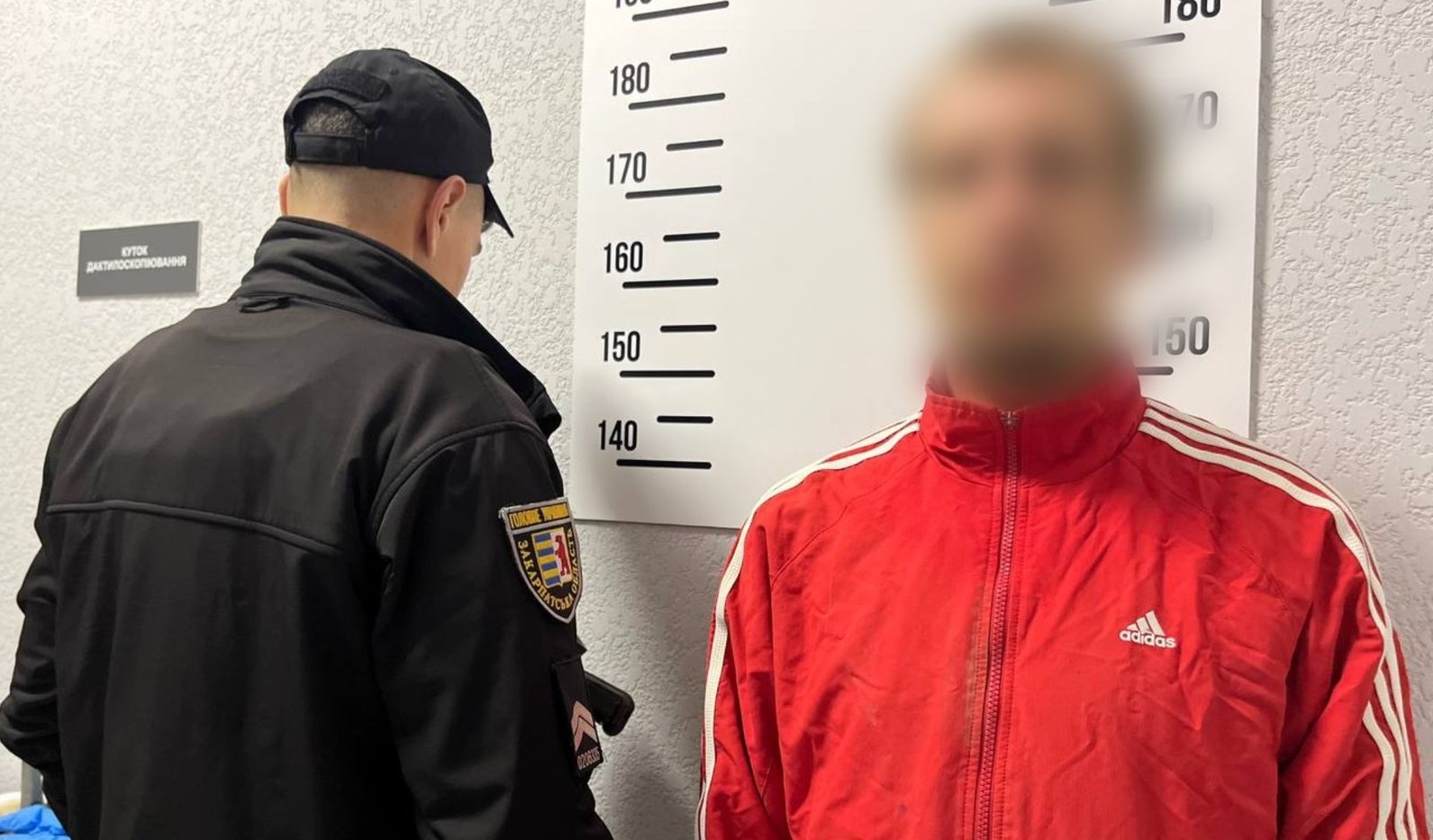 У Мукачеві затримали 34-річного уродженця Харкова, який на замовлення підпалив авто (ФОТО)
