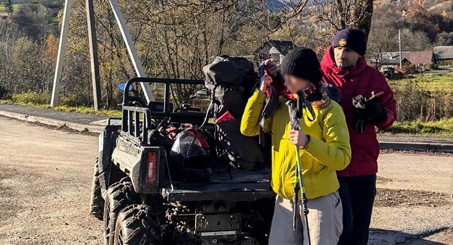 У горах врятували туристку, яка заблукала поблизу Петроса (ФОТО)