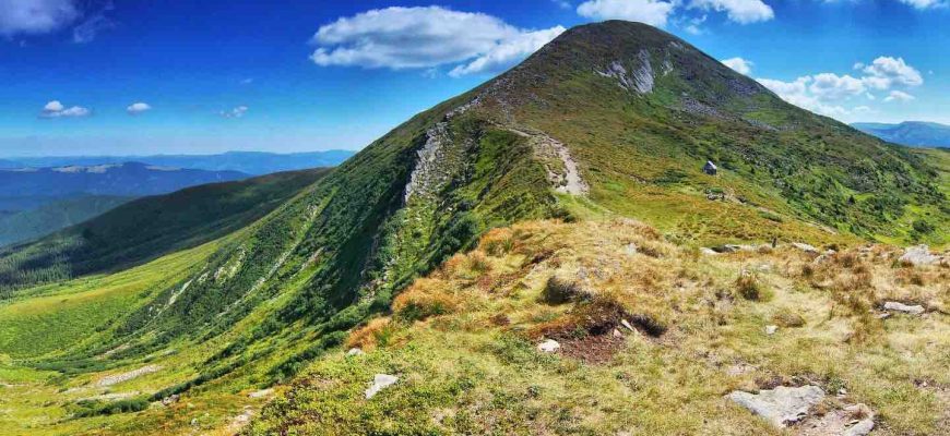 У Карпатах рятувальники знайшли заблукалого харків’янина 