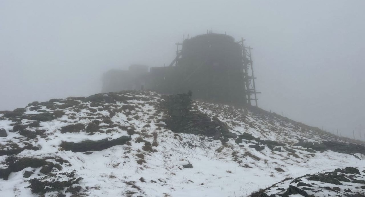 Туристів попереджають про складні погодні умови у Карпатах (ФОТО)