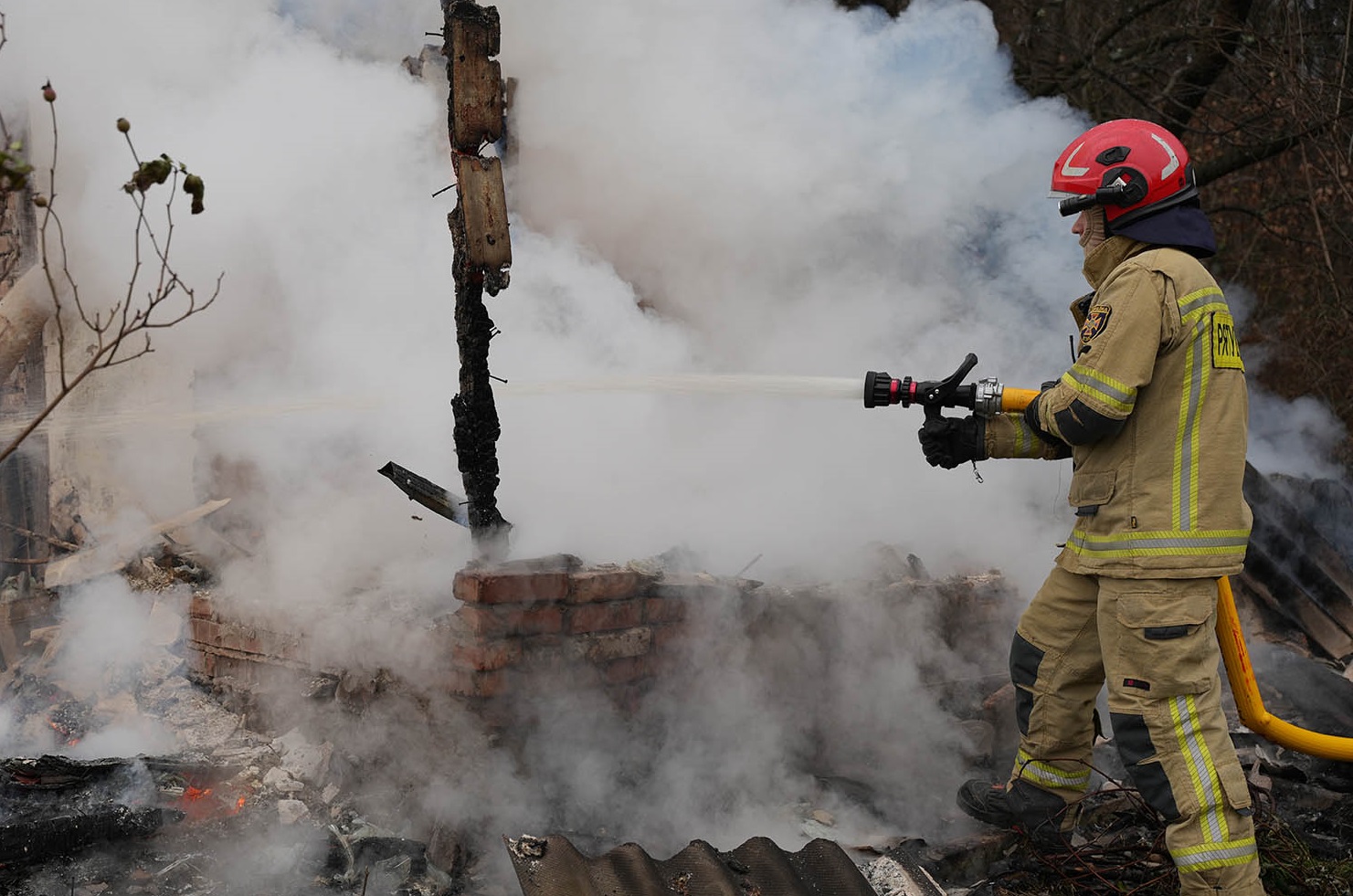 Пожежа на дачі в Ужгороді забрала життя чоловіка (ФОТО)