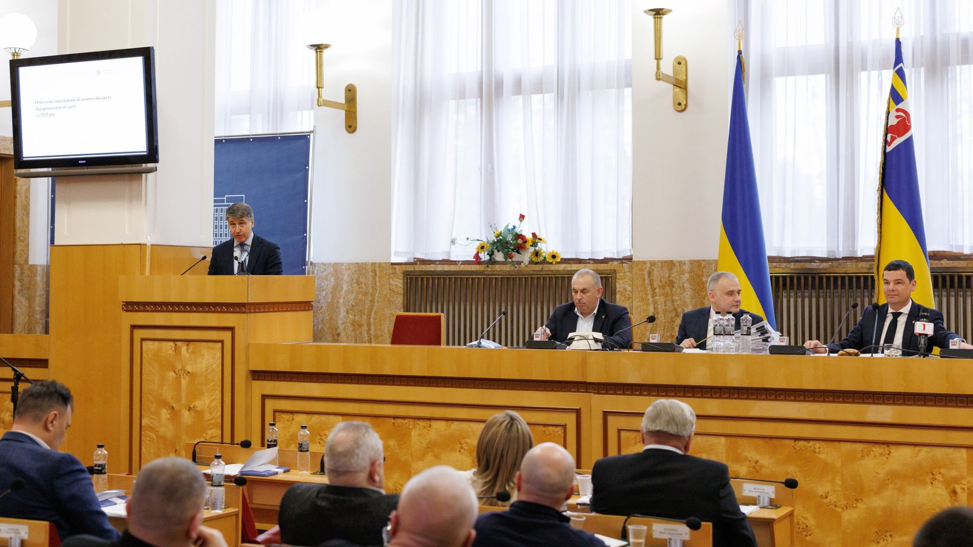 Закарпатська обласна рада затвердила бюджет області на 2026 рік (ФОТО)
