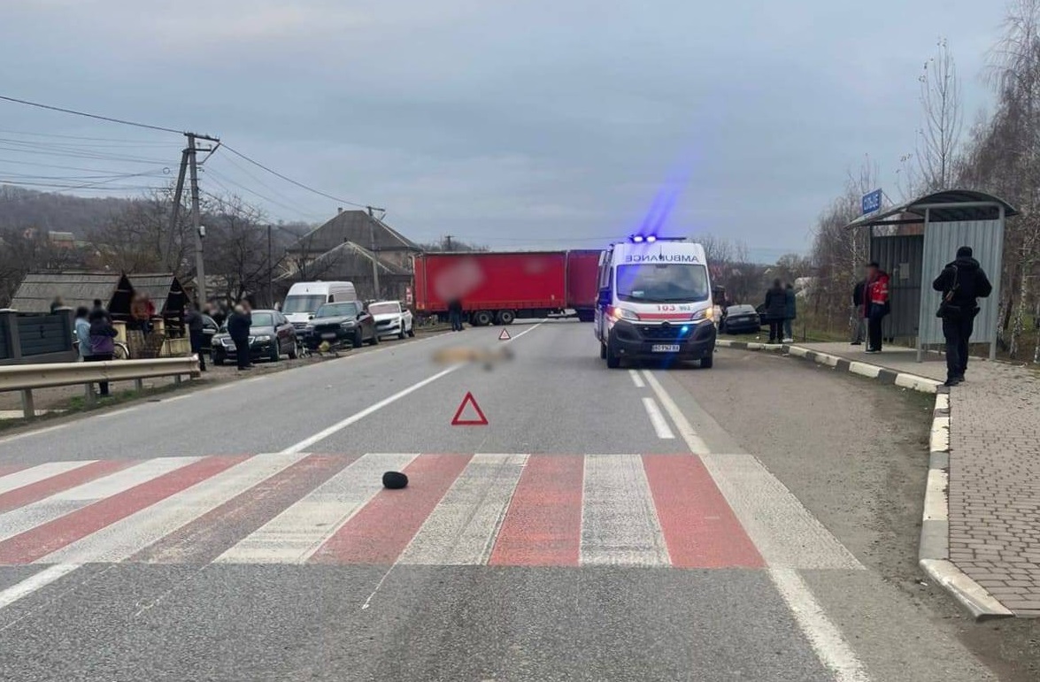 У Сільці під колесами легковика загинув 75-річний велосипедист (ФОТО)