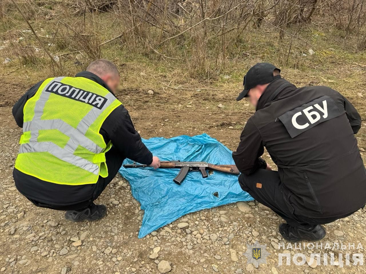 У Берегові, Сваляві та на Хустщині затримали торговців зброєю (ФОТО)